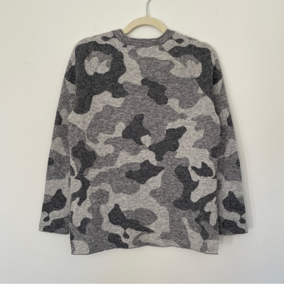 Athleta Undercover Camo Sweater Alpaca Merino Wool Crew Neck Tunic Knit Sz XS - Picture 3 of 11